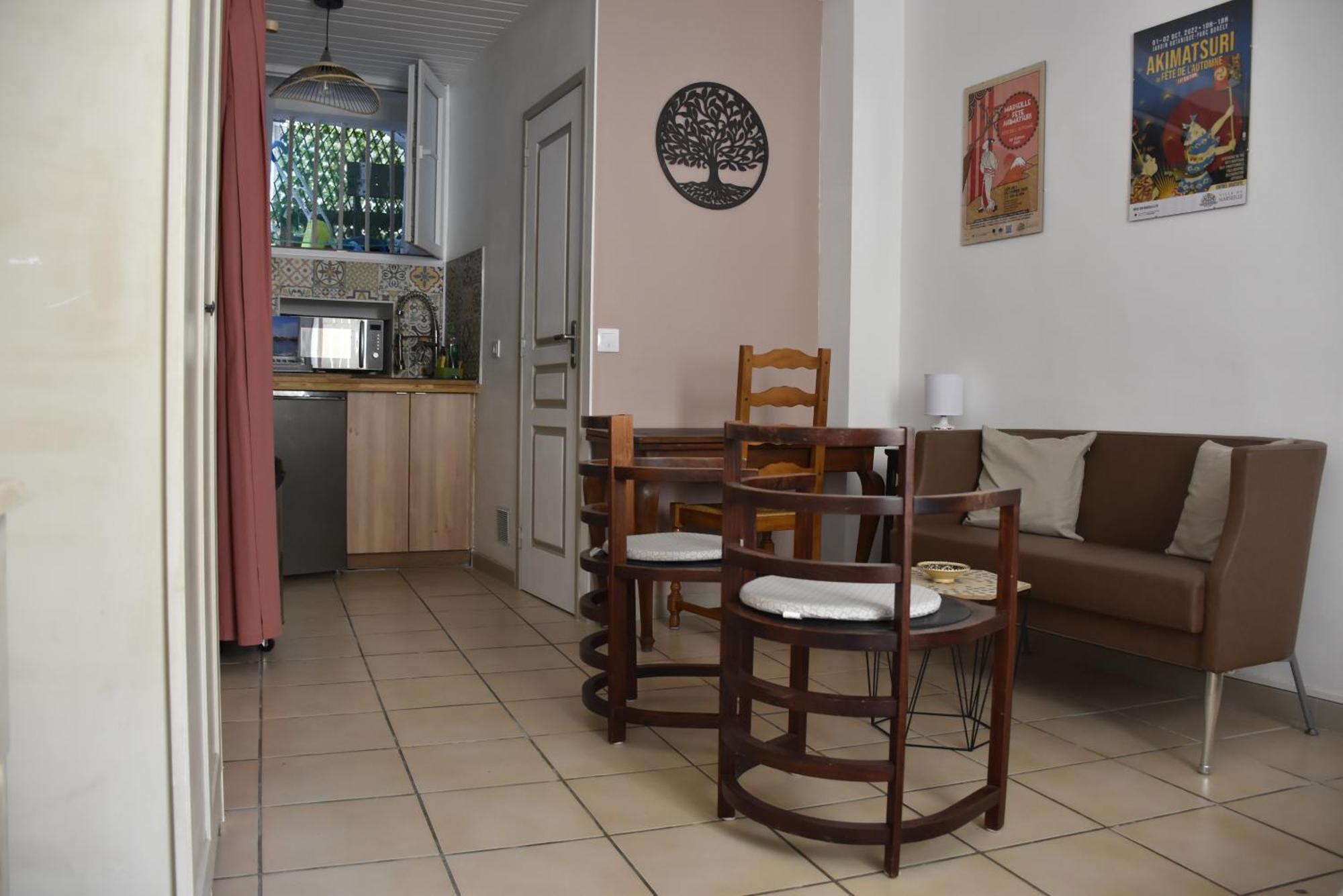 Ferienwohnung Escapade Paisible, Saint-Eugene Marseilles Exterior foto